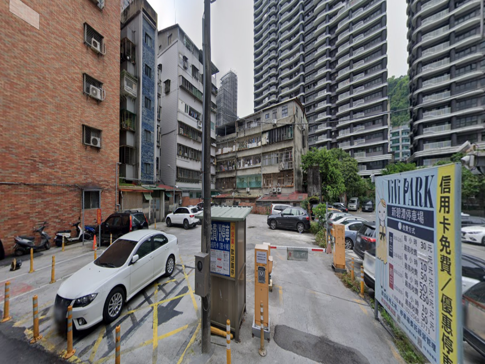 ViVi PARK-新店碧潭站