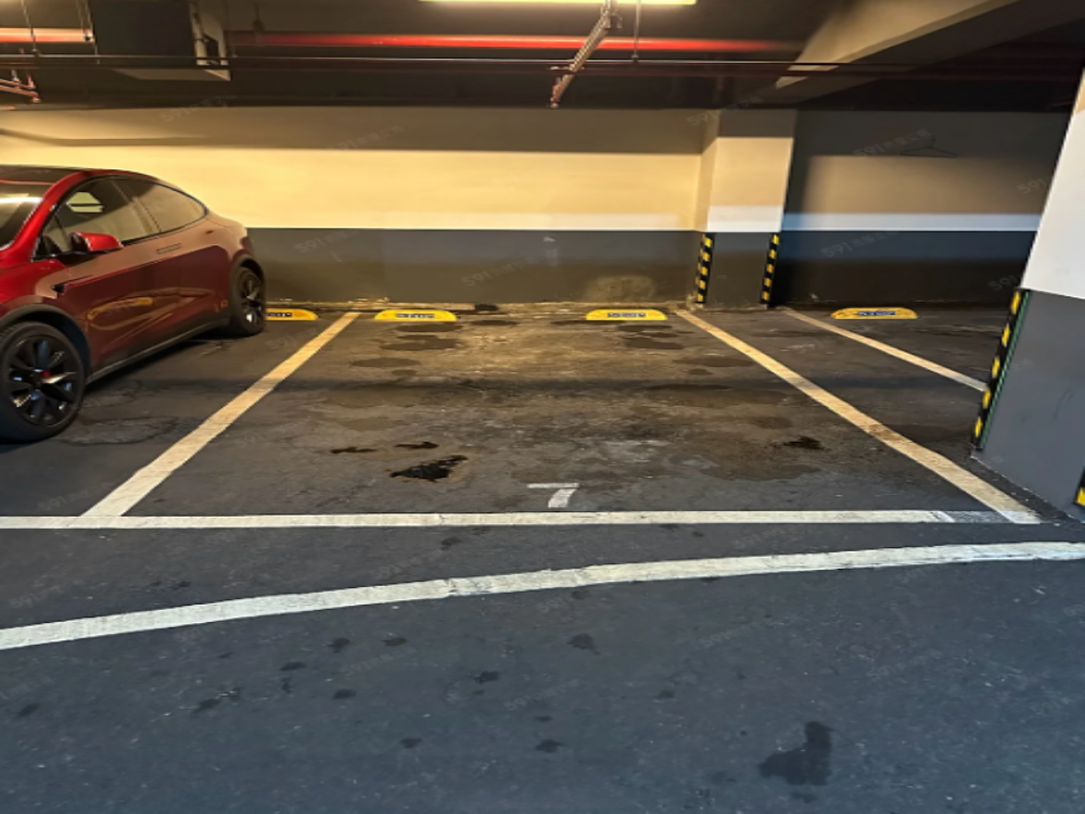 英專路豪華賓士級室內平面車位