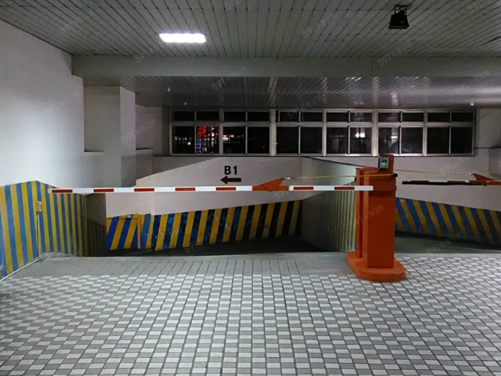 台北GOGO社區近竹圍捷運站車位出租