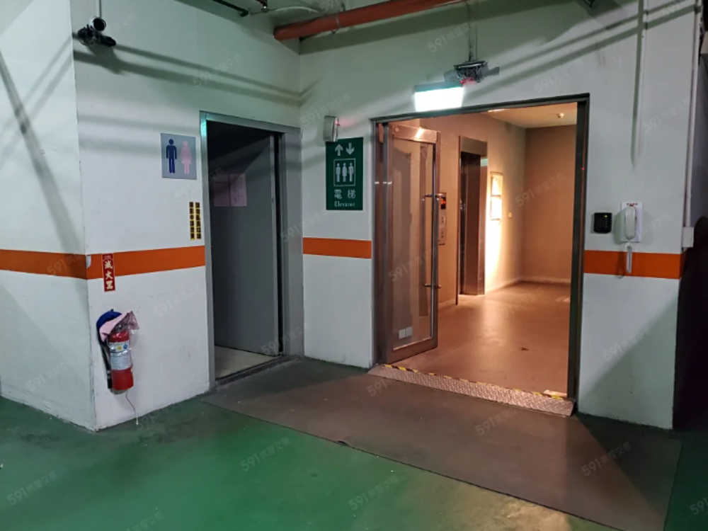 EAT大車位--中信張小姐