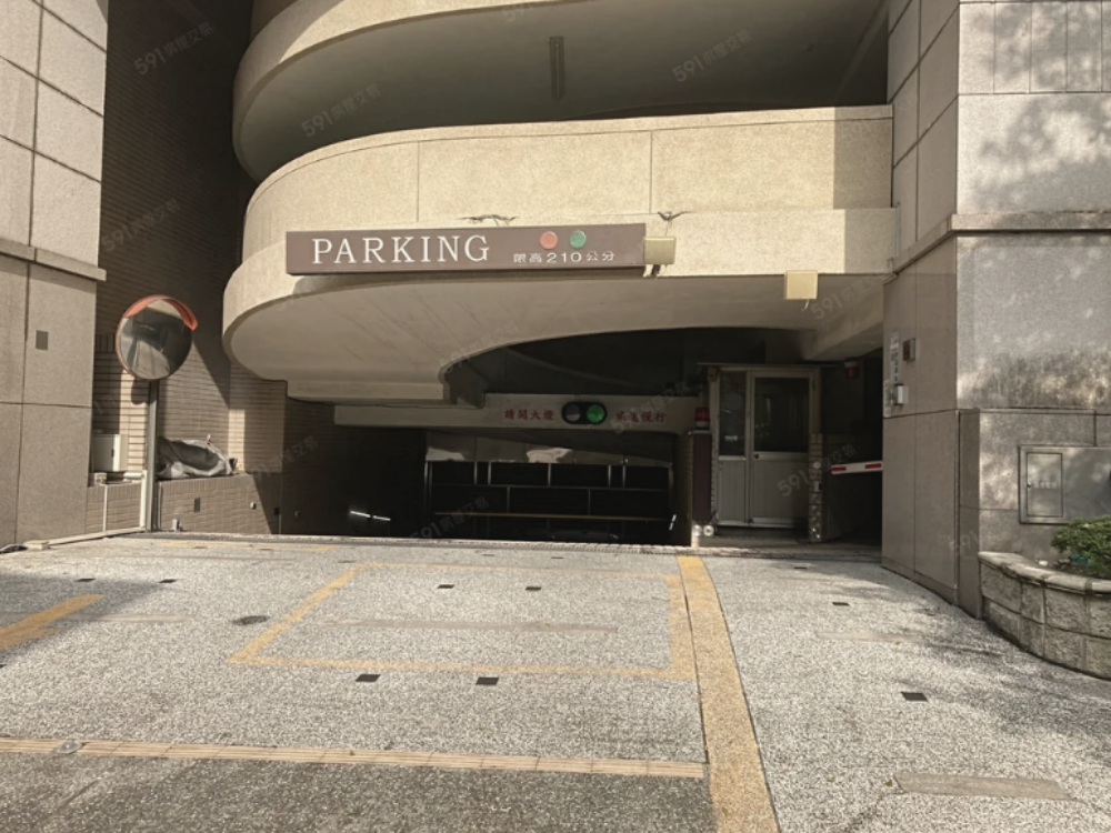 交響樂B1好停好出入車位(汐止永慶阿柏) - 停車市場