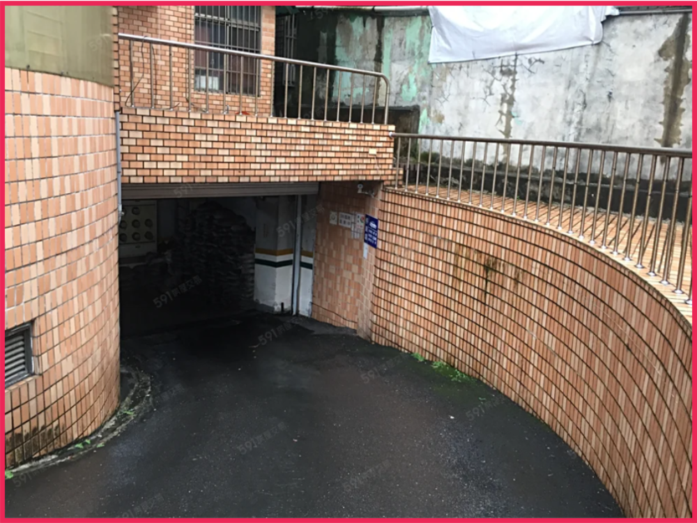 搬家自售,寧夏夜市與捷運雙連站中間 - 停車市場