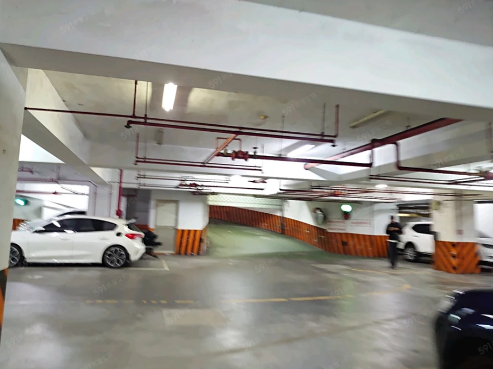 出售港墘路江南街坡道機械車位(產權獨立)