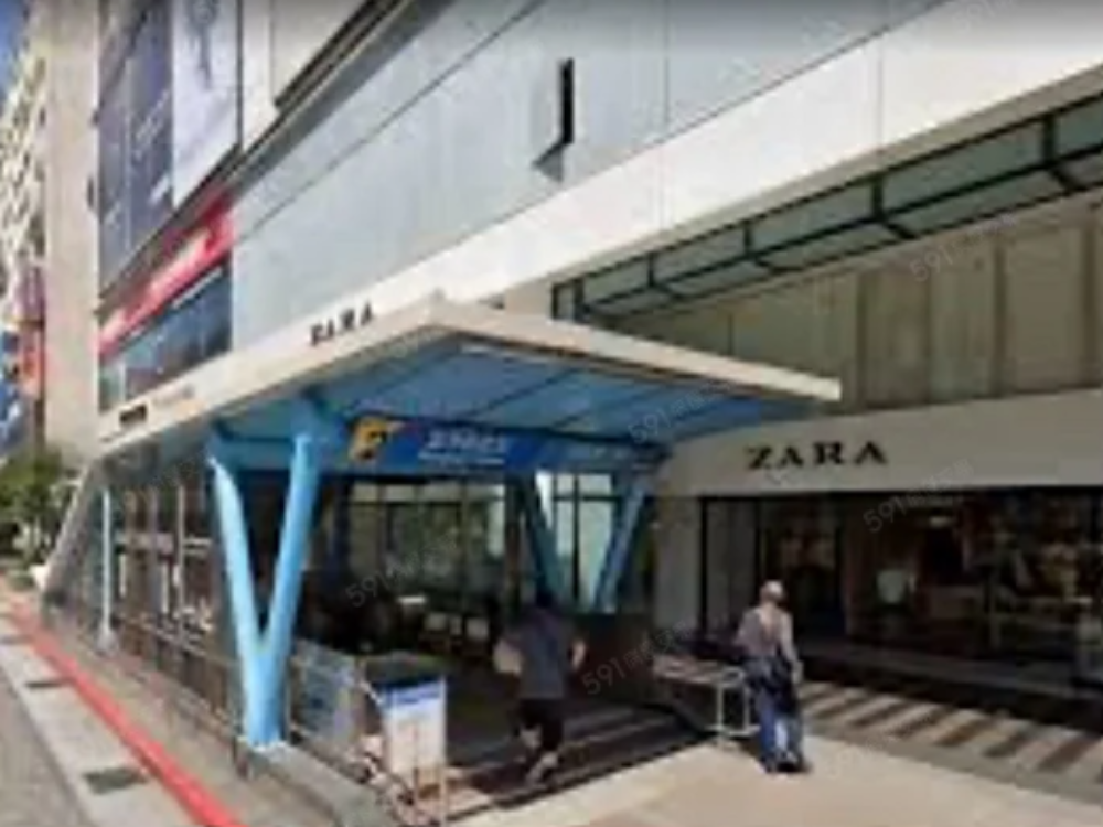 忠孝敦化站後方大樓室內坡平大車位