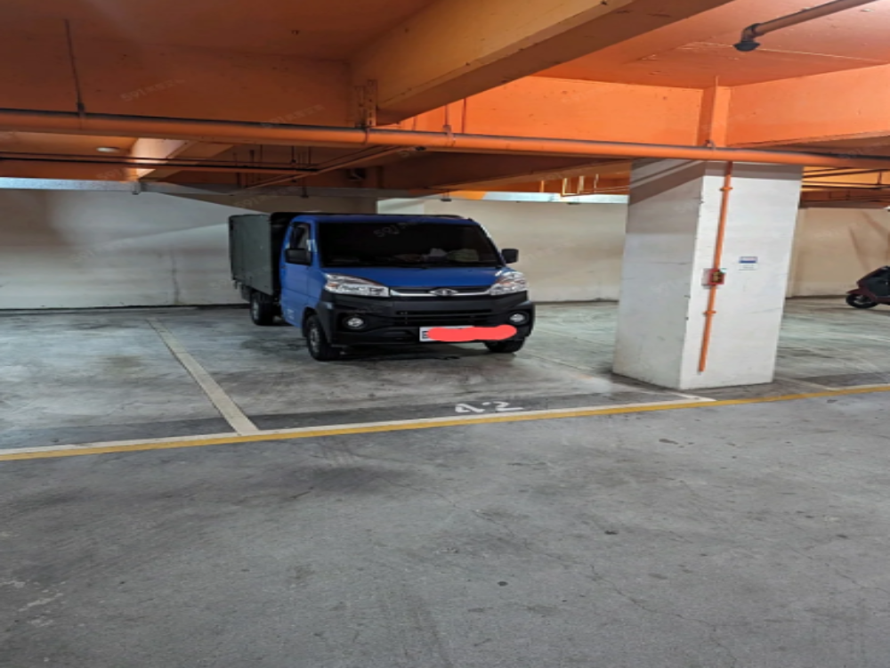 淡大101坡道平面車位