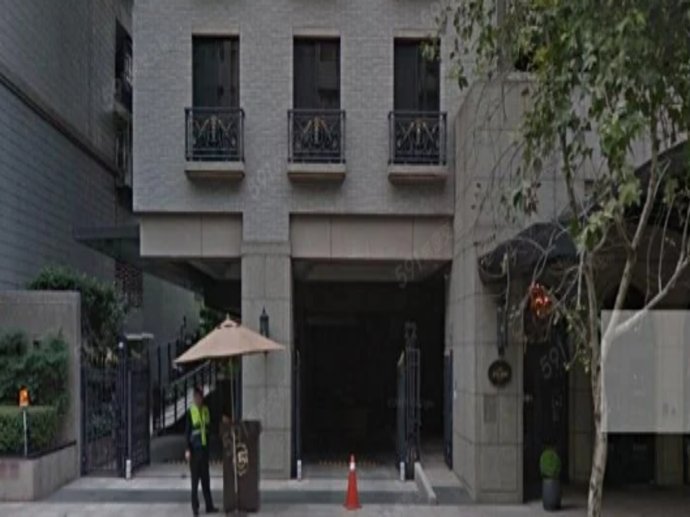 通化夜市-坡道機械車位4500/月