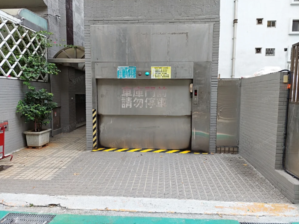 近南京建國龍江路升降機械式車位