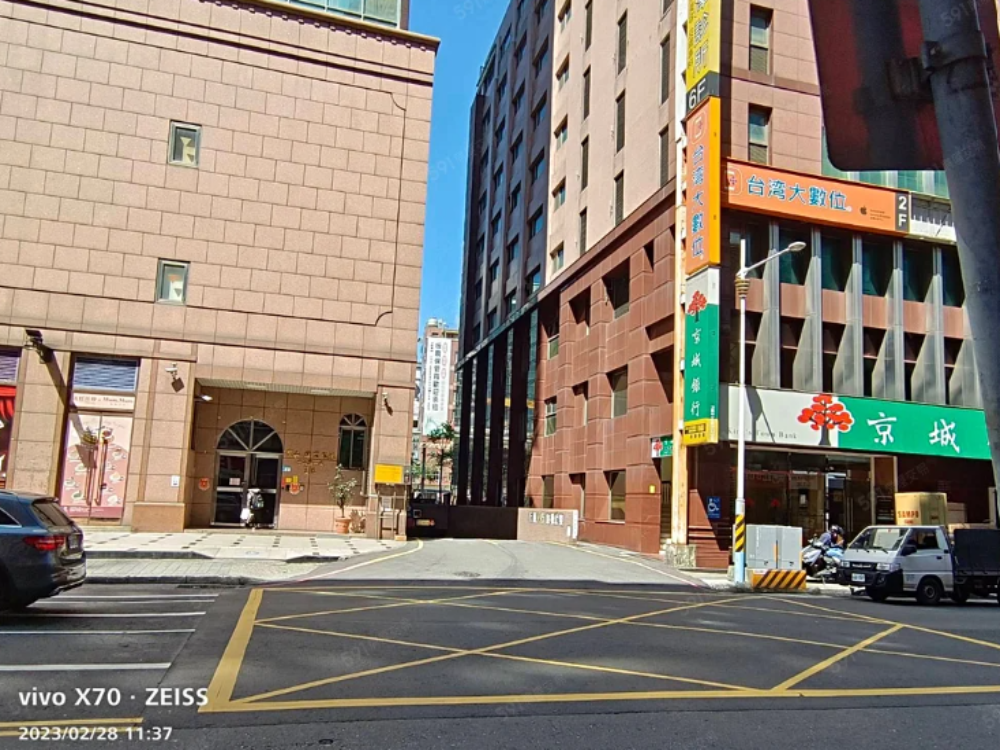 府中站坡道平面超搶手車位