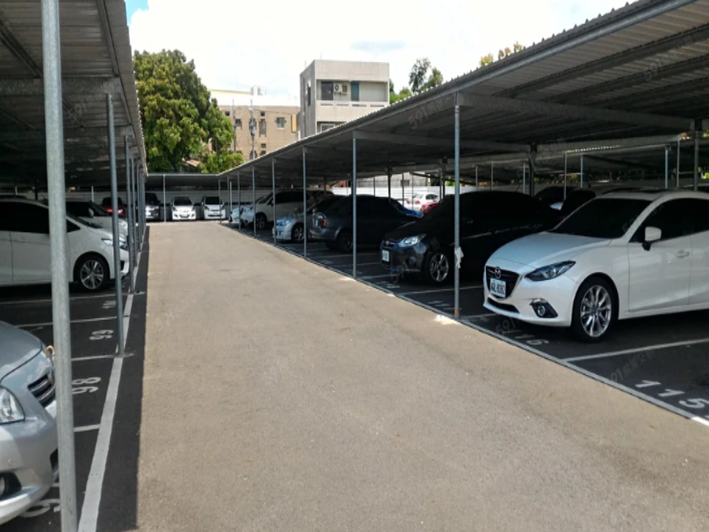 鹽行交流道南應大商圈車位