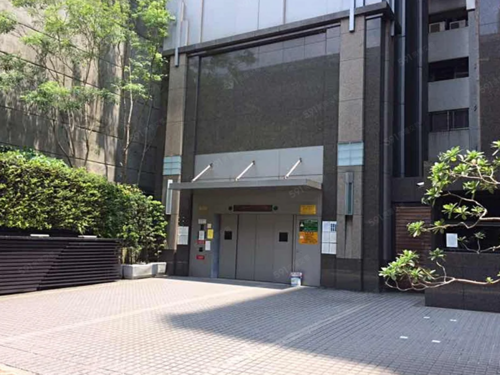 車位出租(小巨蛋/育達/南京寧安)