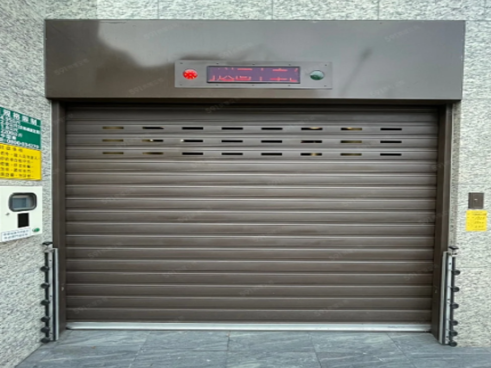 天越全新休旅機械車位,捷運迴龍站3號出口