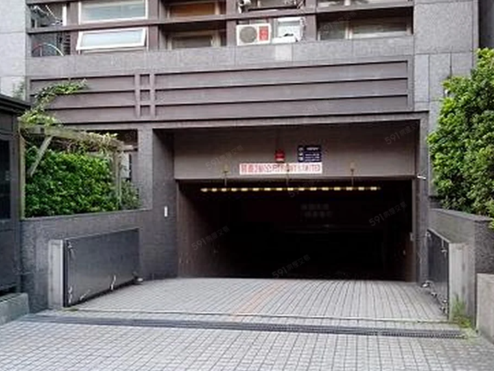 平面機械,不必升降,不必操作,24H進出