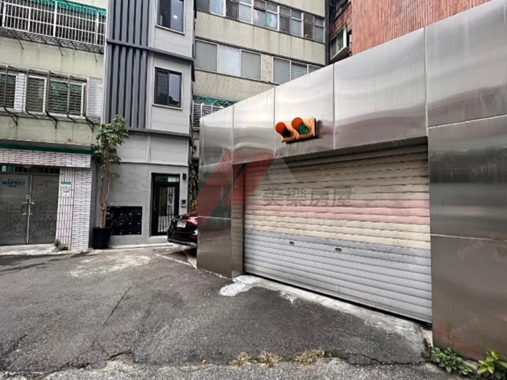 美樂*大安近遠企車位*六張犁站稀有釋出*