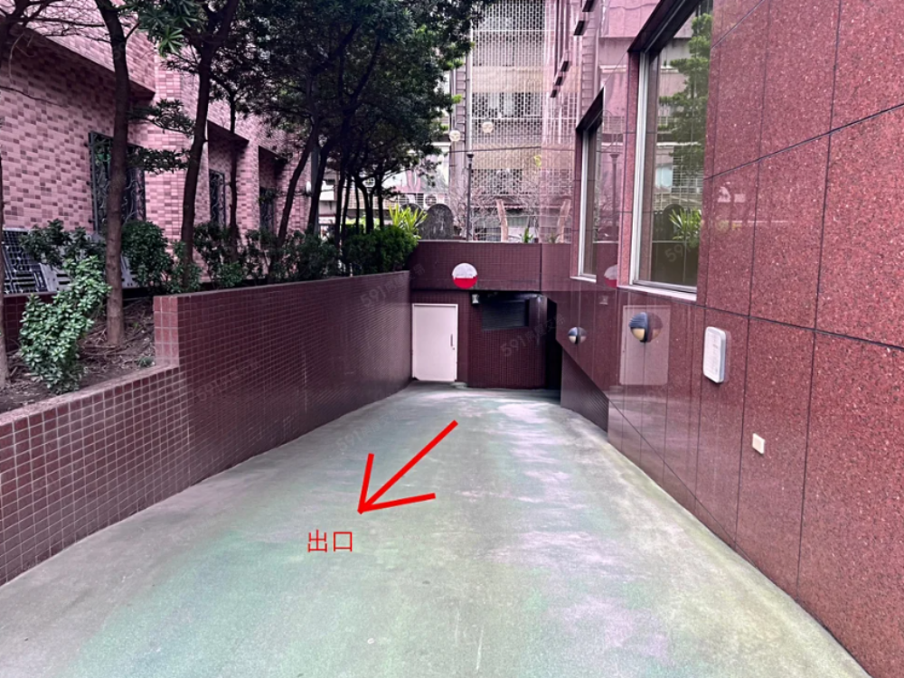 🍎獨家👍舊市府對面B2坡平車位👍 - 停車市場