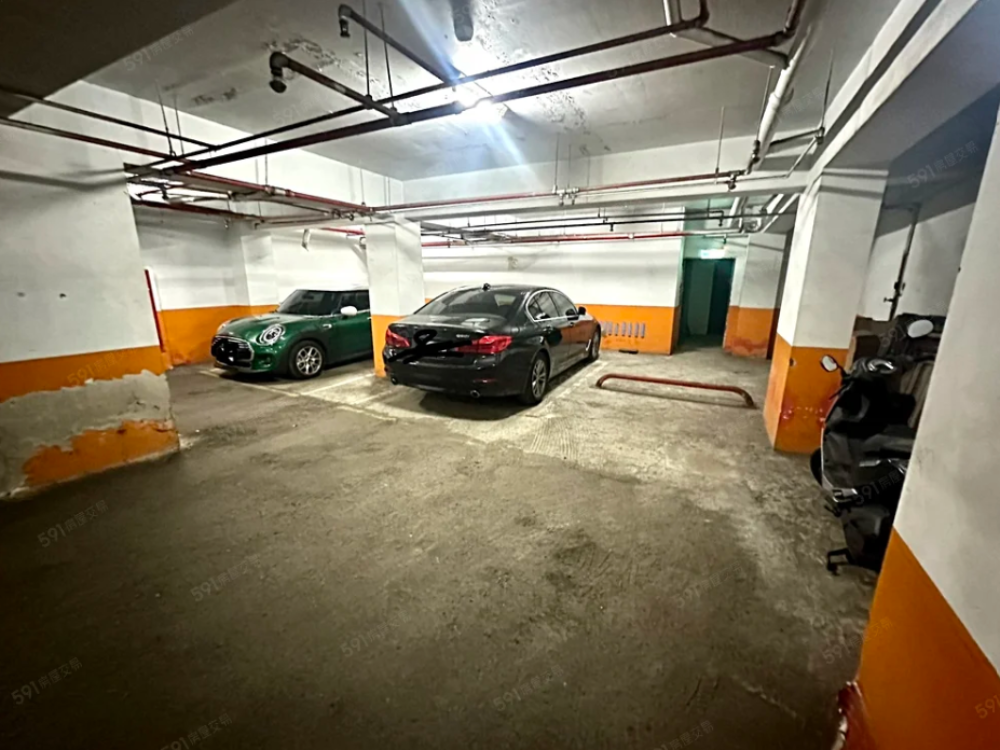 葫洲站維也納B1大車位