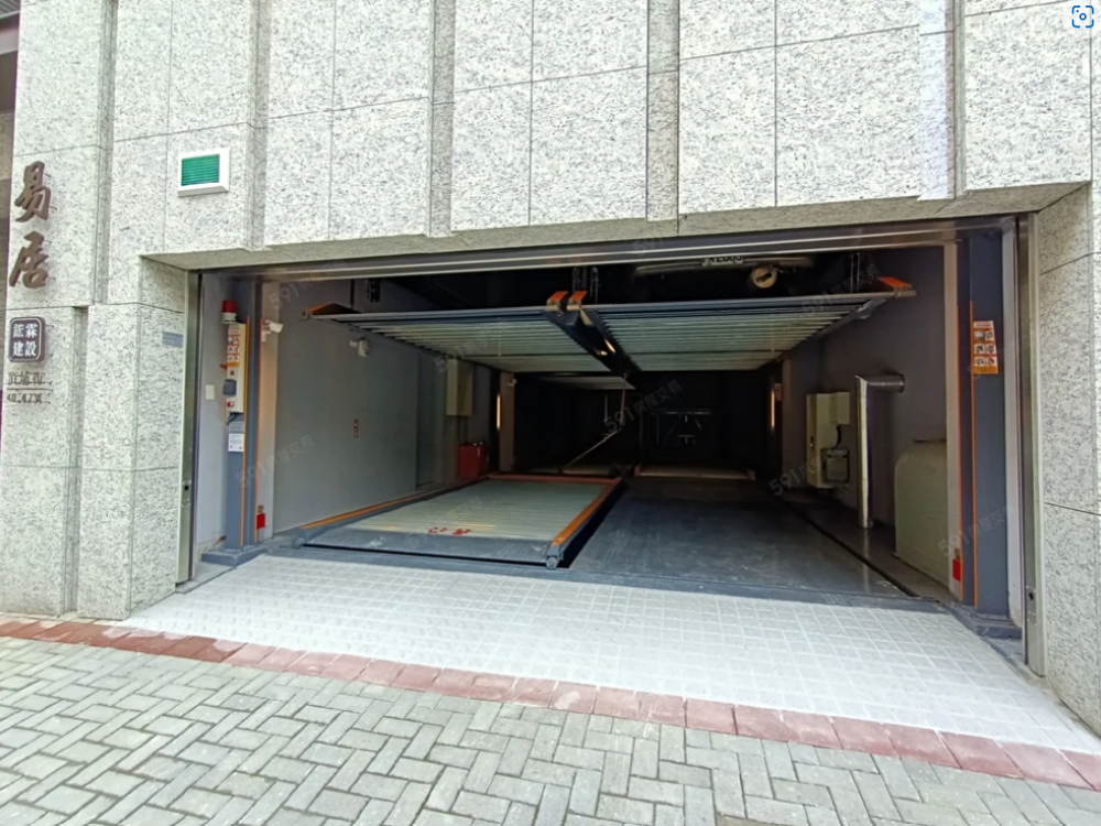 室內上層休旅車大車位