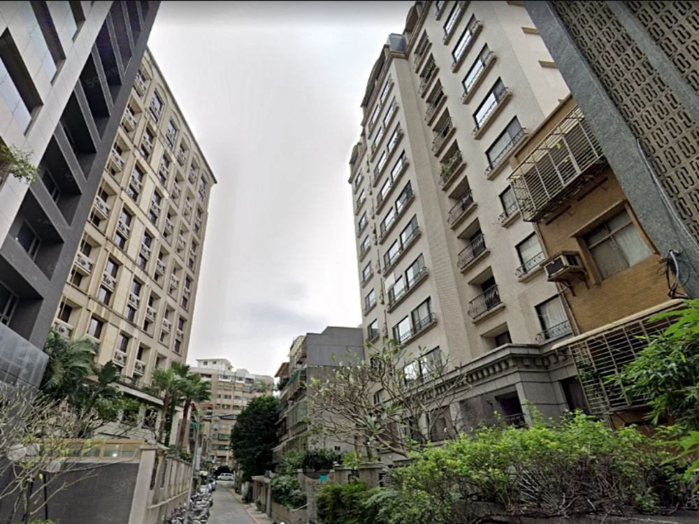 降價⭐台北市捷運站旁坡道機械車位 - 停車市場