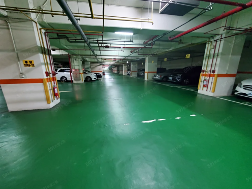 EAT大車位--中信張小姐