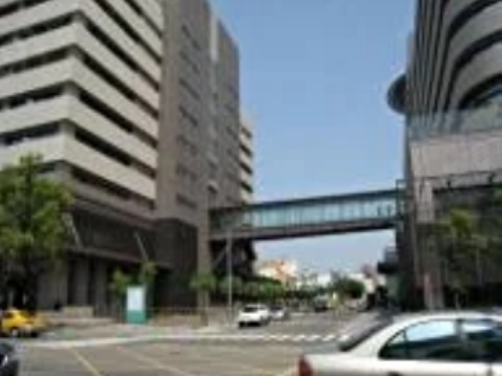 學士路M麥當勞(平面車位)2400元/月