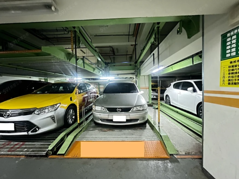 阿曼之星車位~小型休旅車可停