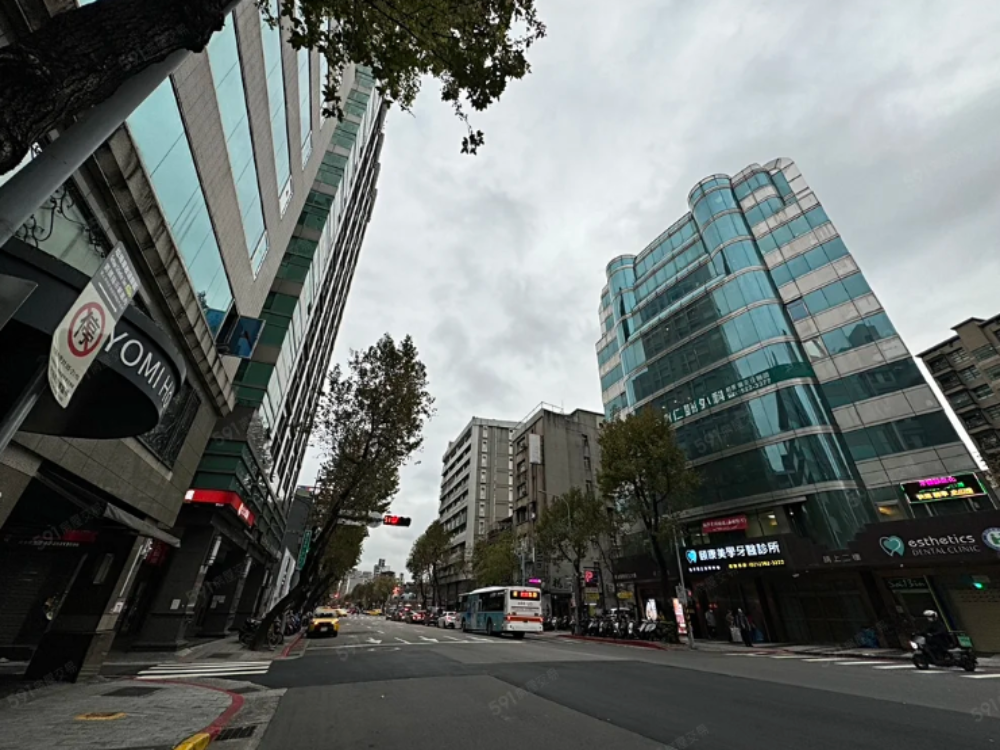 中山區民生東路一段