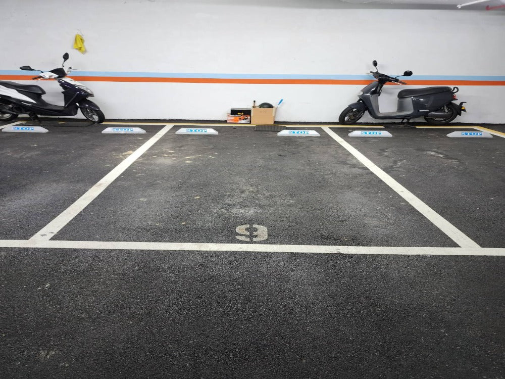 大同路二段【世貿名人】坡平稀有釋出 - 停車市場