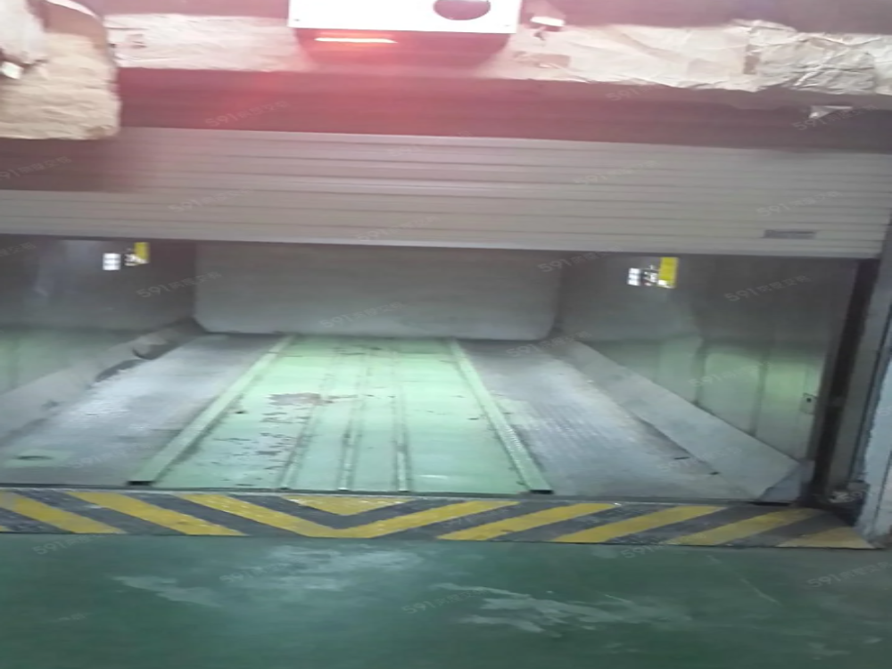 臨江夜市旁、菜市場旁