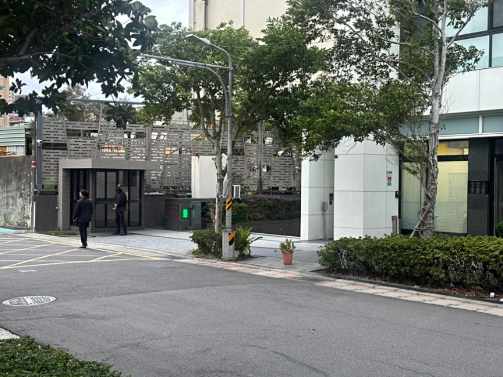 【住商北極星】國揚天母坡平大車位 - 停車市場