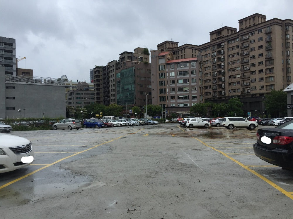 ViVi PARK-敬業一路停車場