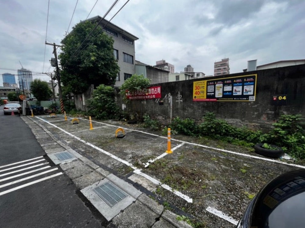 USPACE-中山路三段181巷鄰近車位 - 停車市場
