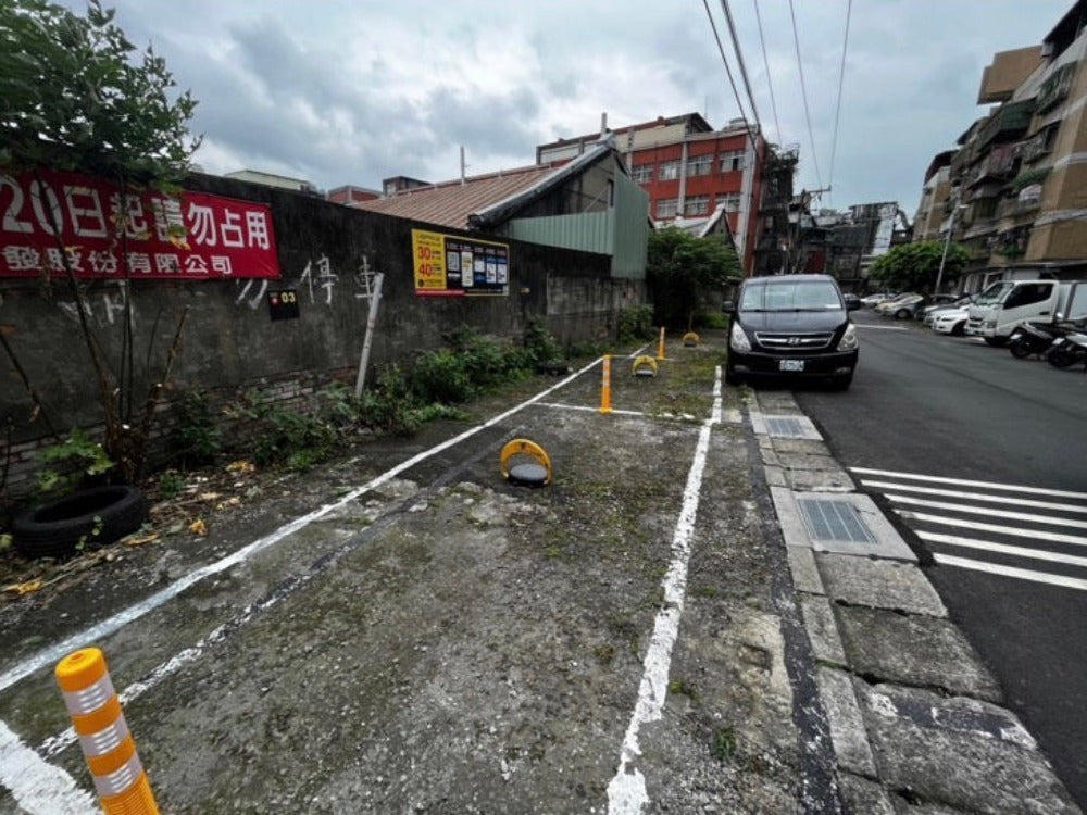 USPACE-中山路三段181巷鄰近車位 - 停車市場