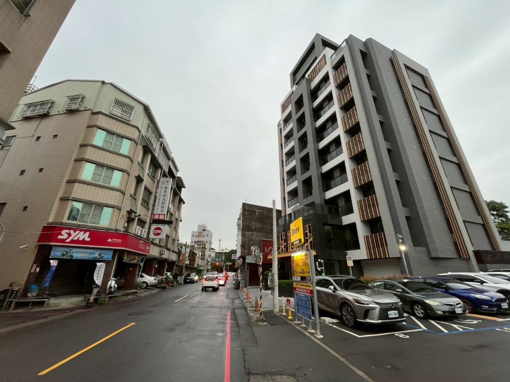 湖濱三璟,台中火車站走路5分,押金可談/無其他費用