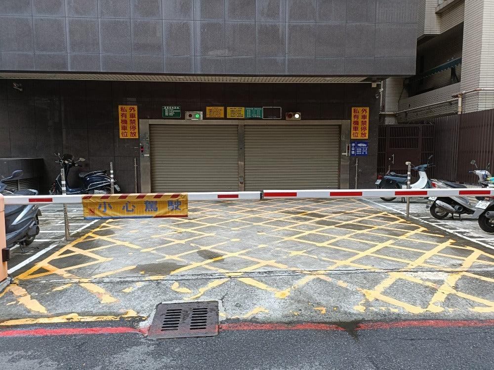 【長租可議】福星國小旁機械車位出租 - 停車市場