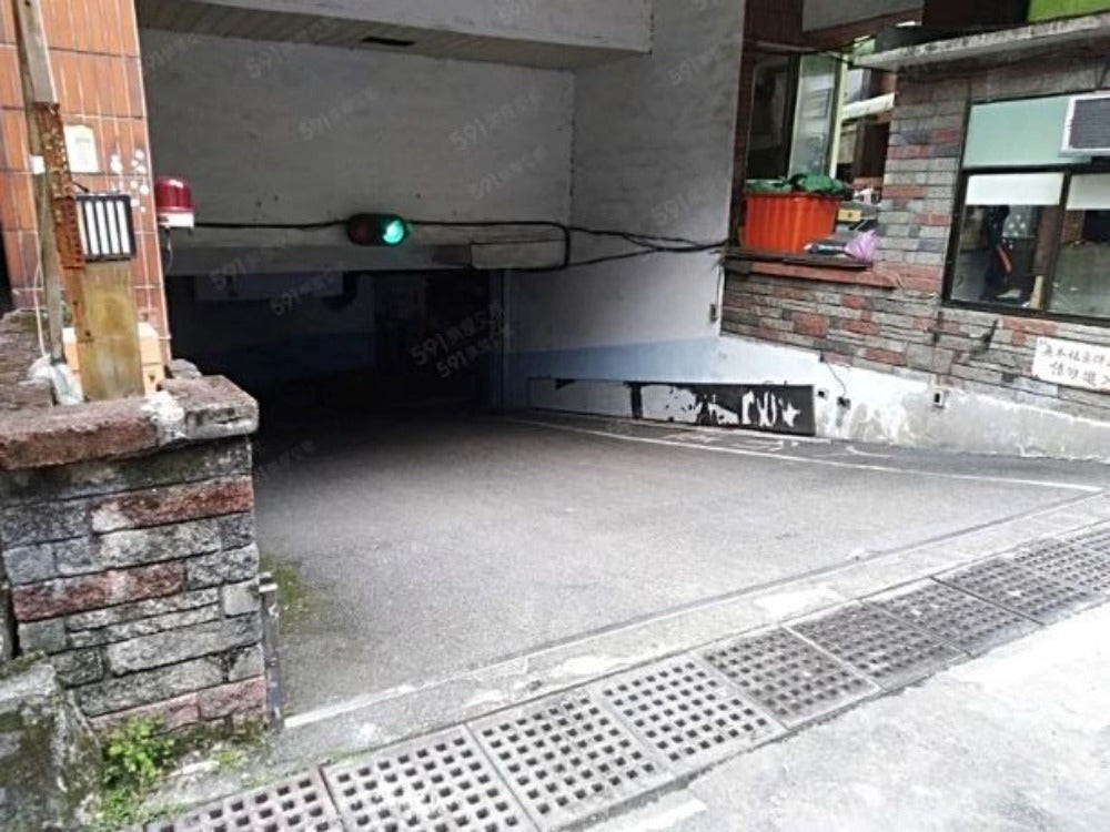 三甲好禮車位出租(含管理費) - 停車市場