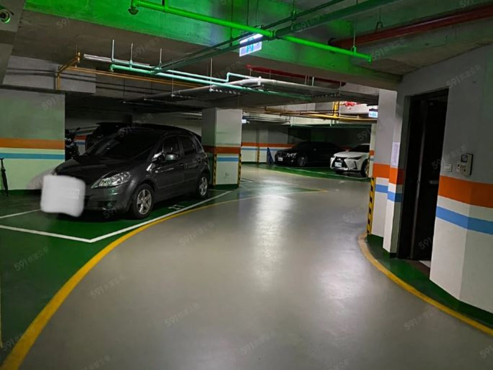 國慶路近亞東醫院坡平車位出租 - 停車市場