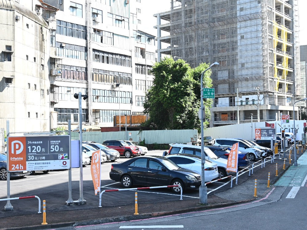D-Parking南港成功路停車場車位出租 - 停車市場