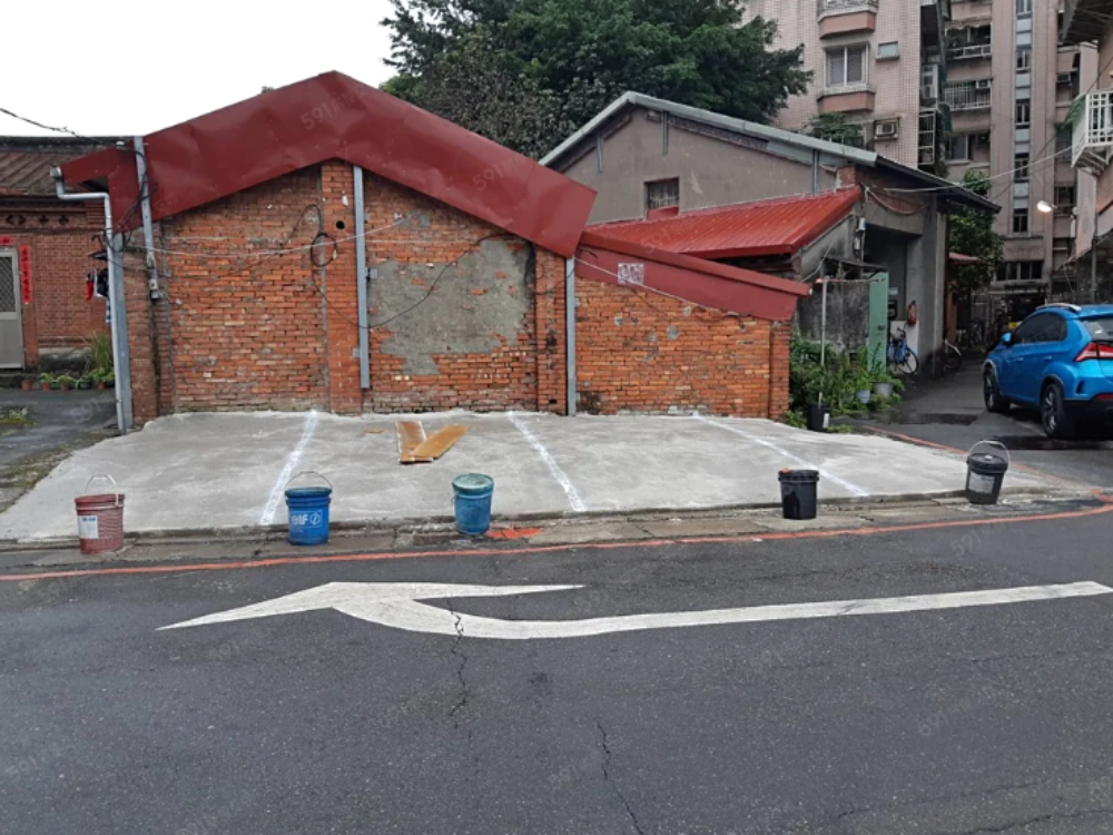 平面車位路邊空地好停車