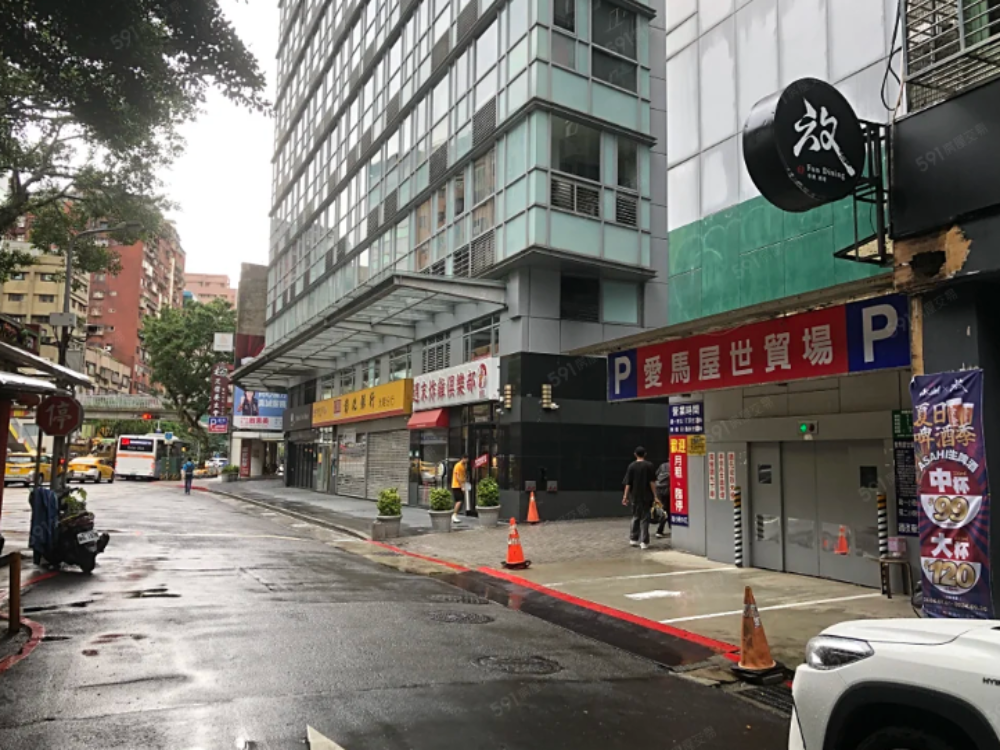 光復路與基隆路口_臨江夜市_世貿101