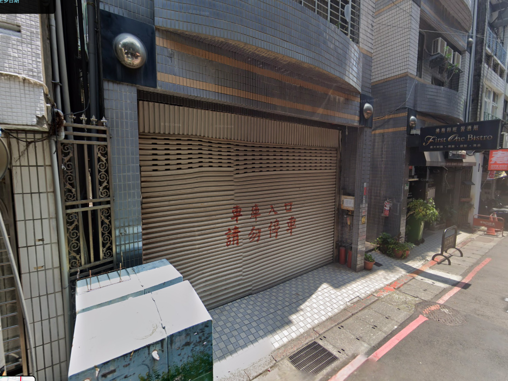 捷運中山站1號出口，機械平面