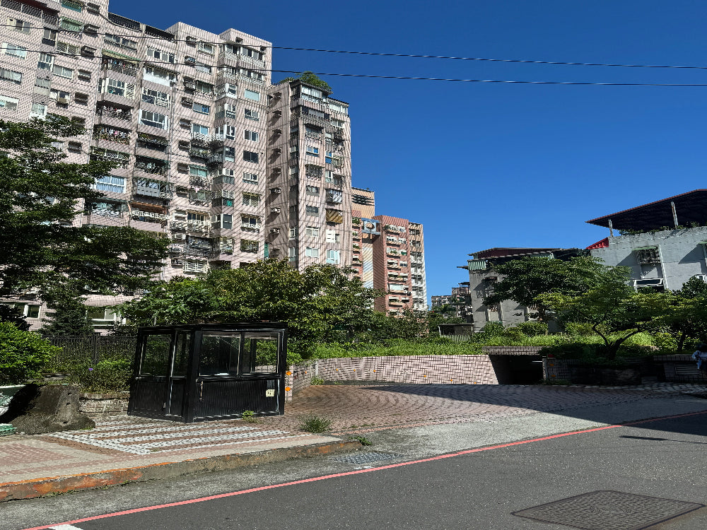 力霸南京一期   租金含管理費  24小時警衛管理