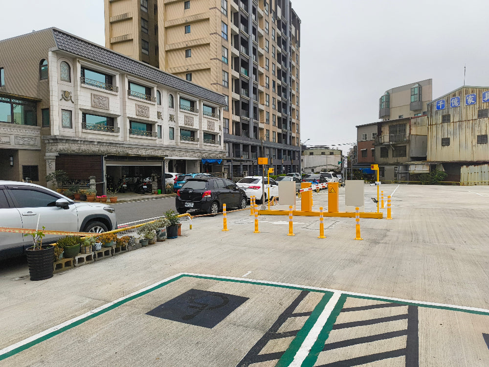 楊梅區民族路五段 平面車位，休旅車可