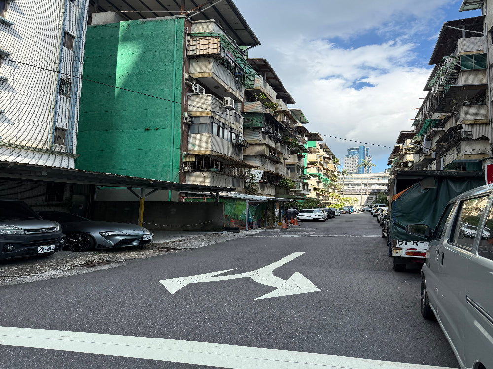 基隆火車站附近 戶外平面車位