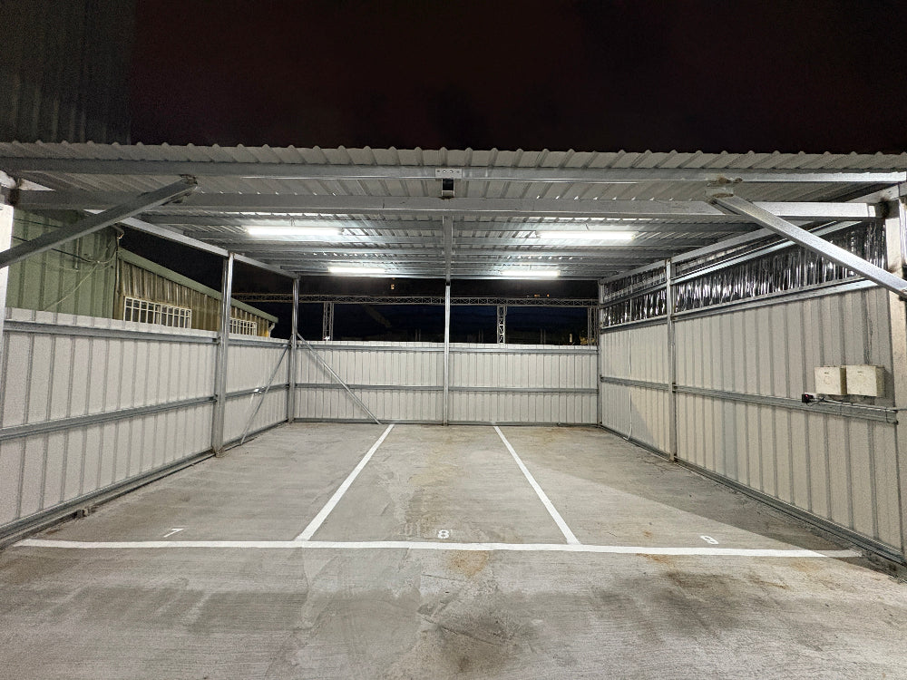 小港一號公園附近，戶外車位